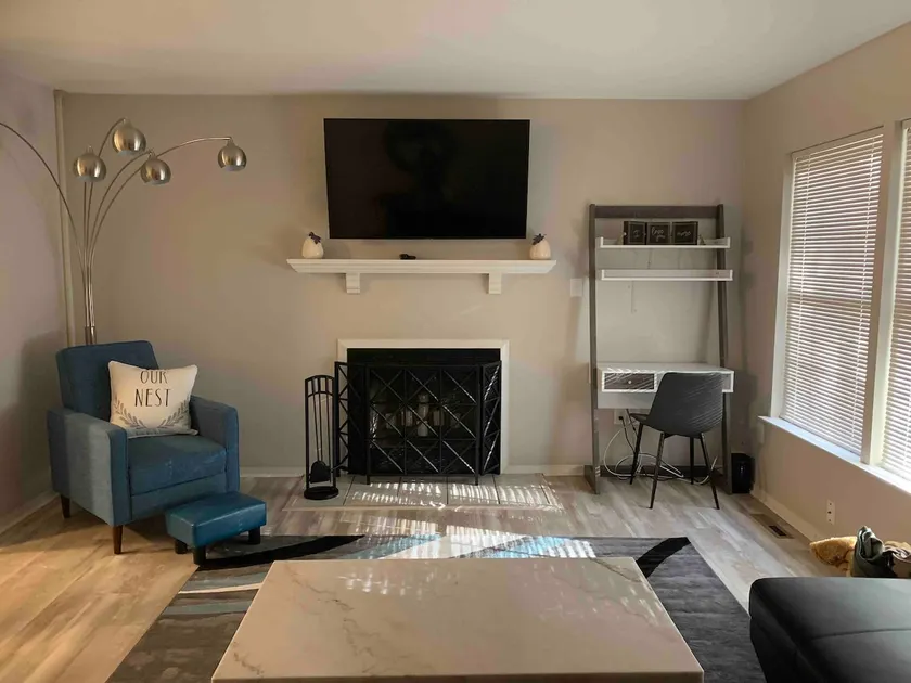 Modern Spacious Home! Prime Location! - Image 1