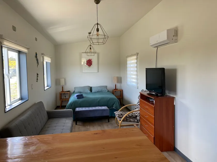 Cabin with parking. - Image 1