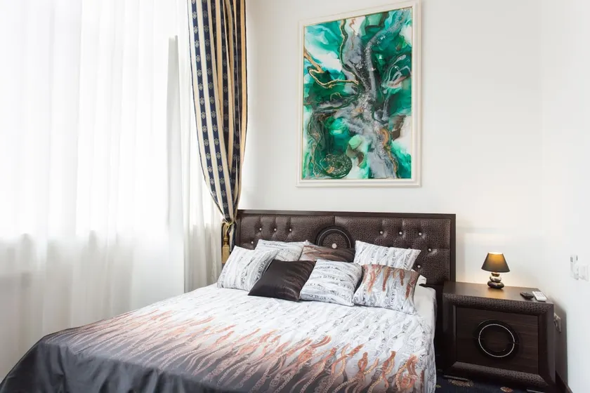 Hotel 19 - Image 1