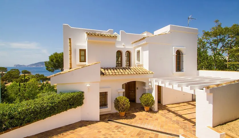 Luxury villa in Puerto de Andratx - Image 1