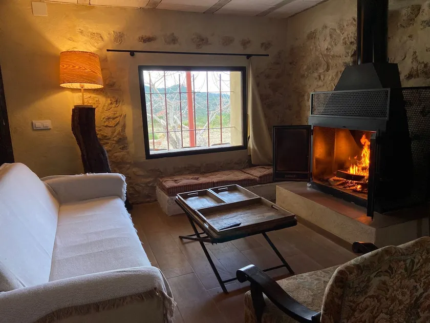 MOUNTAIN HOUSE WITH BEAUTIFUL VIEWS - Image 1