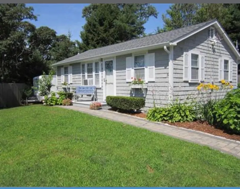 Cozy Cape cottage - Image 1