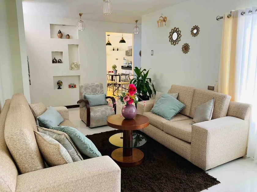 Beautiful comfortable apartment with a large terrace - Image 1