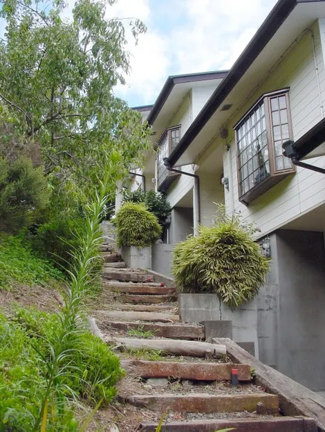 You will have the entire house to yourselves! Villa Imaihama Bldg. B is a private villa along the national highway, and pets are welcome! - Image 1
