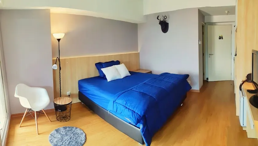 Cozy and Spacious Room, attached to Pakuwon Mall - Image 1