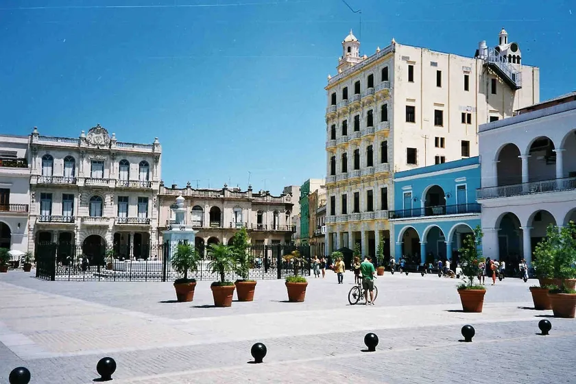 Escorial Apartment 1 (in ”PLAZA VIEJA”) Breakfast + WIFI! - Image 1