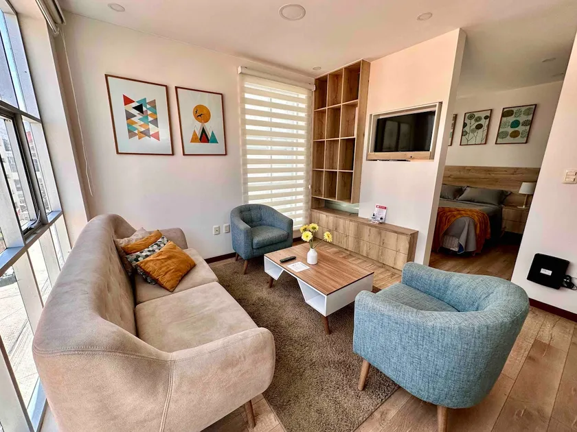 Modern apartment in Calacoto - Image 1