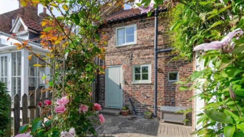 The Shepherds Cottage, Stillington, York - Image 1