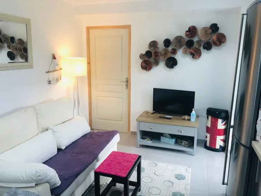 Nice charming apartment in a house - Image 1