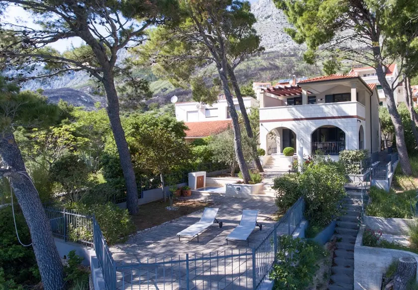 Beachfront Villa Zara - Image 1