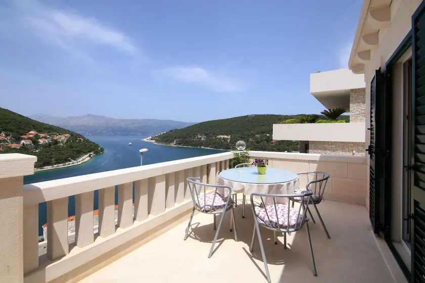 Apartment Maestral, Pucisca ,Island Brac - Image 1