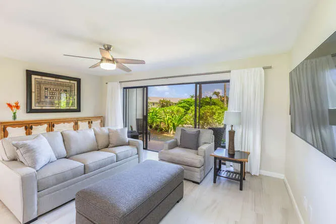 Superb Waterfall,Mountain,Ocean Views, New Remodel - Image 1