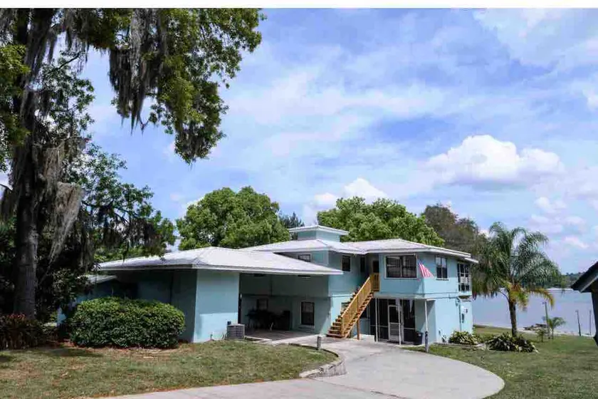 Keystone Heights- Crystal Lake Rental - Sleeps 16+ - Image 1
