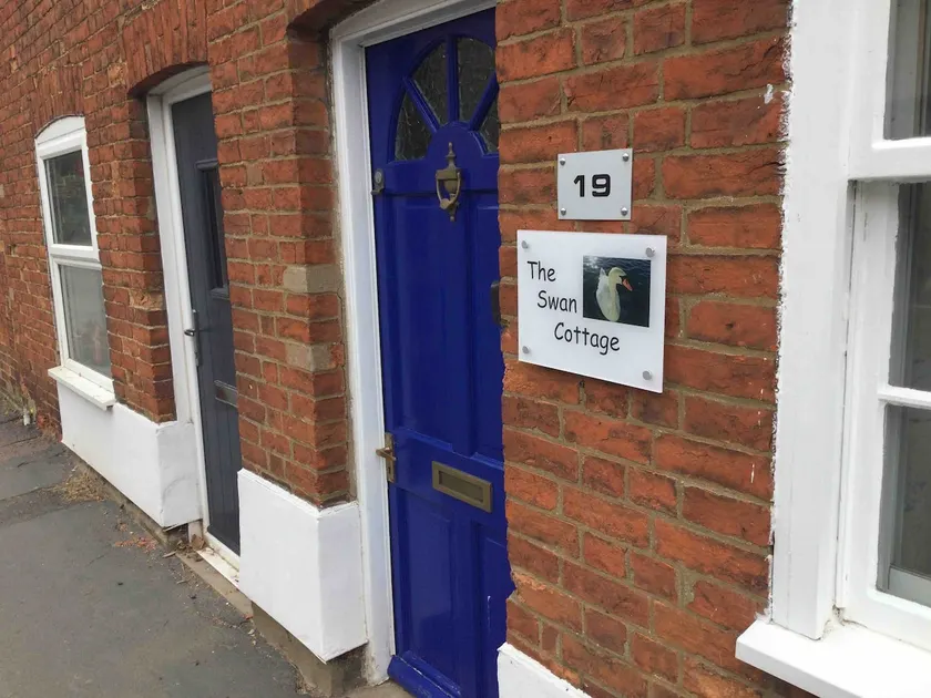 Swan Cottage Two bedroom holiday home in Swavesey. - Image 1
