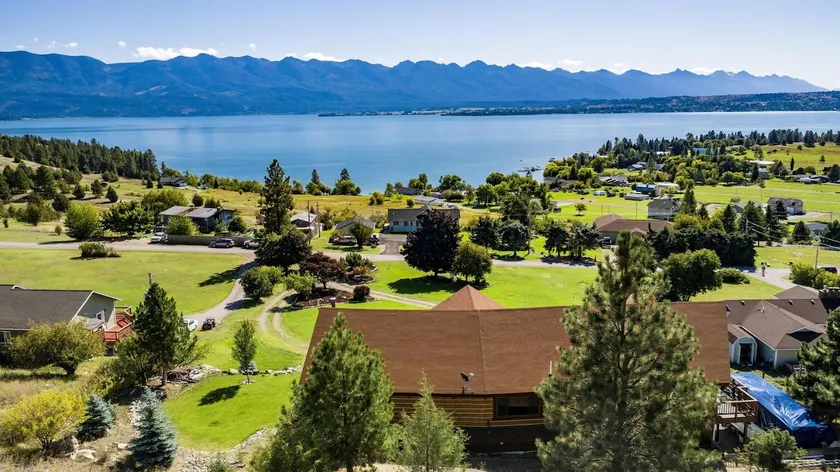 Glacier Park Here We Come! Beautiful Lake Views - Image 1