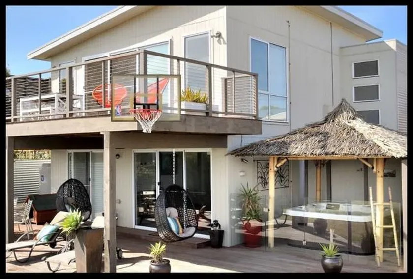Island Daze. Spa, Sauna, Cinema Room, Bay Views - Image 1