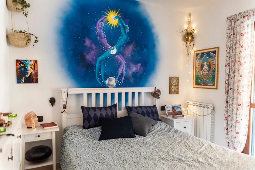 White Tara Home - Image 1