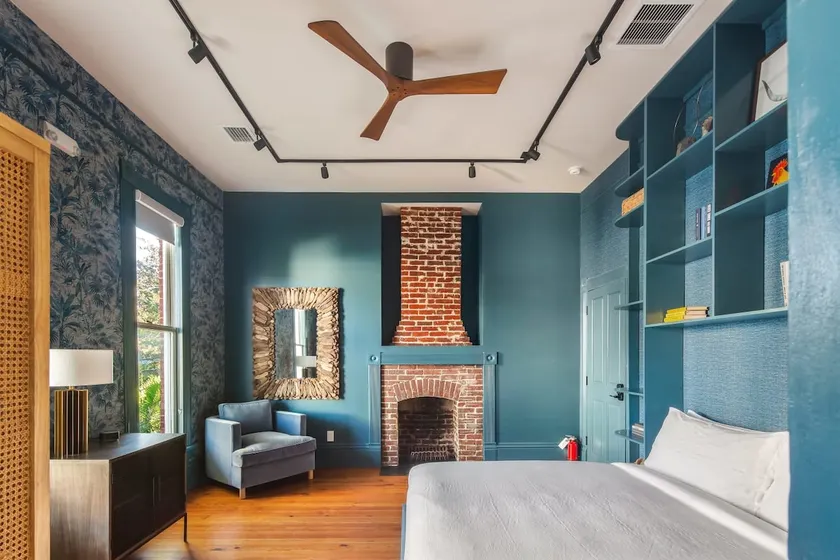 Blue Room at the Grand Maloney - Image 1