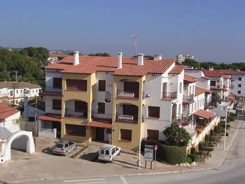 APARTAMENTO PORT DE RODA DE BARA -ROC SANT GAIETA - Image 1