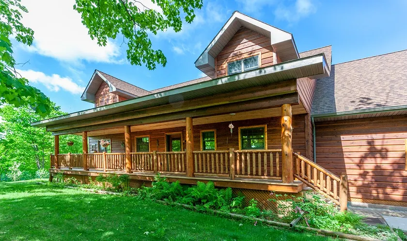 Retreat to The Woods- 10 miles from downtown - Image 1