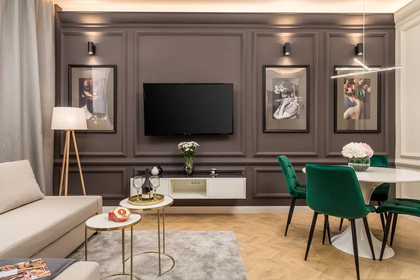 Luxury Number 1 Apartments - Image 1