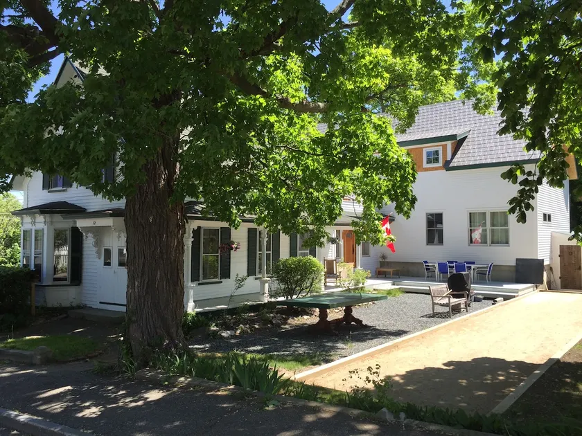 Charming Village Suite - Image 1
