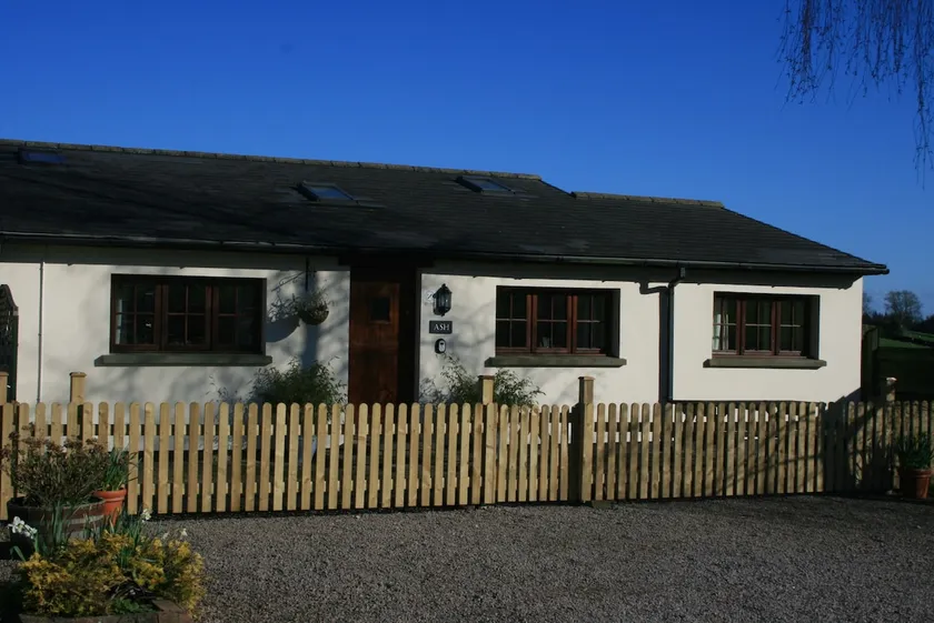 Ash Holiday Let at Pathwell Farm - Image 1
