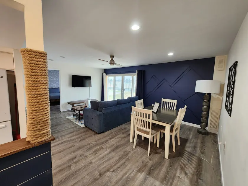 Coastal Cove-Pet Friendly Unit, Next to Water Park - Image 1