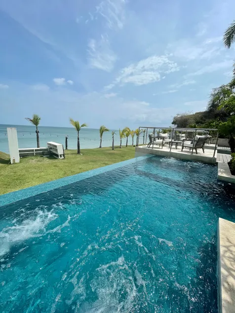 Amazing Ocean View Apartment - Image 1
