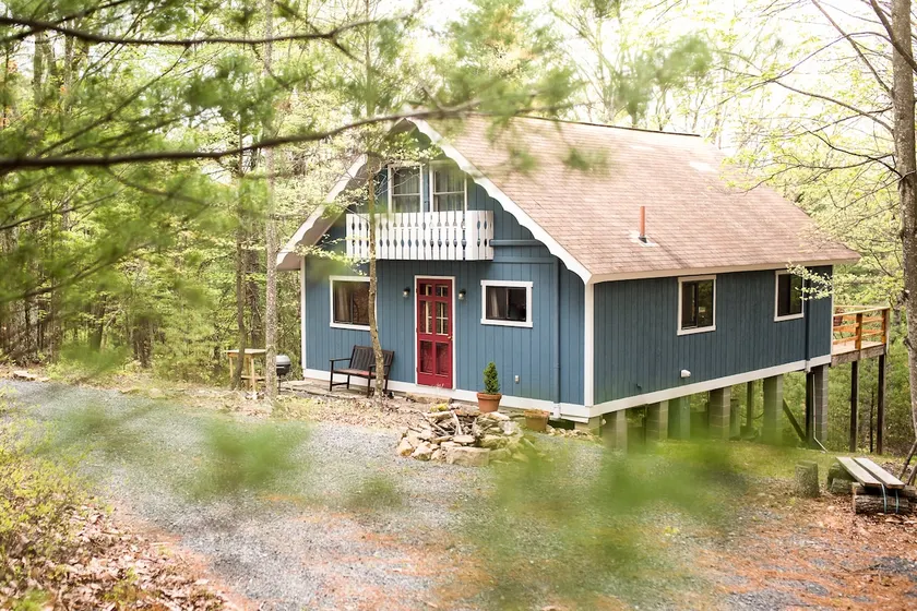 Cozy Mountain Escape - Image 1