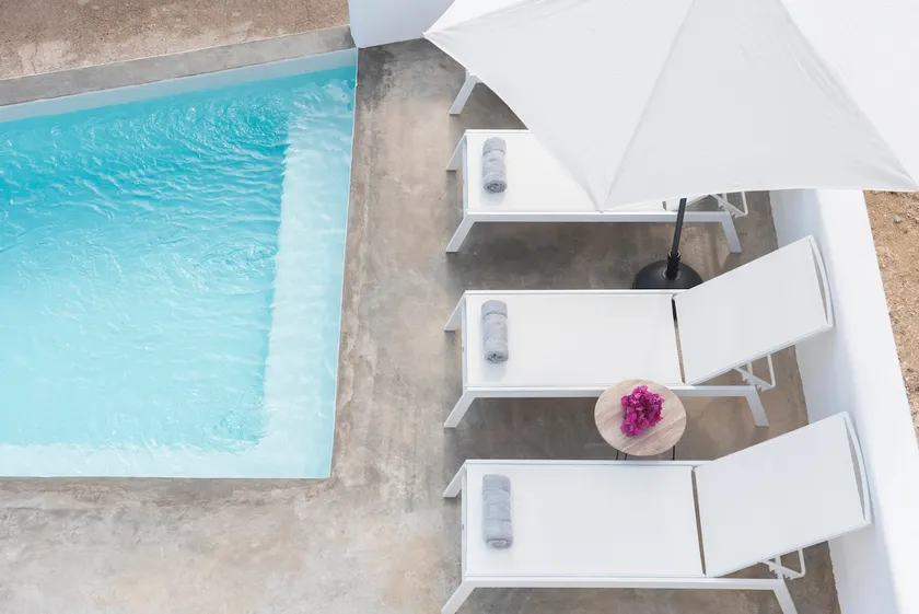 White Orchid Suites | 1 | Heated Shared Mini Pool - Image 1