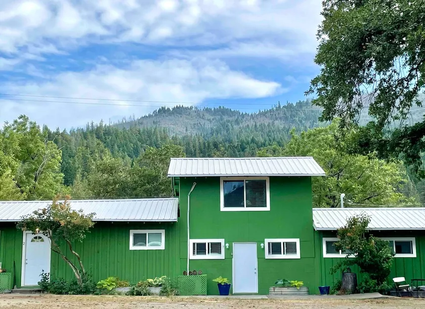 Riversong Getaway Cabin #7 - Image 1