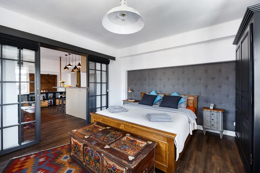 Bohemian Old Town Boutique Apartment - Image 1