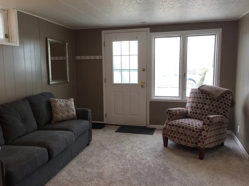 Hillsdale Hideaway - Centrally Located - Image 1