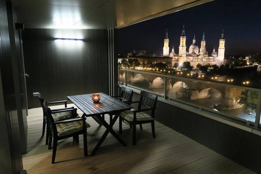 La terraza del pilar - Image 1