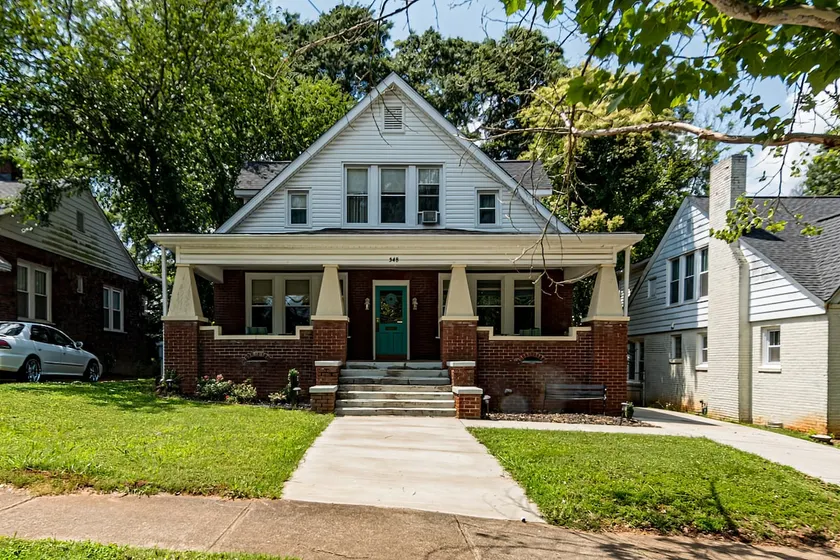 Charming Teal House in downtown Spartanburg - Image 1
