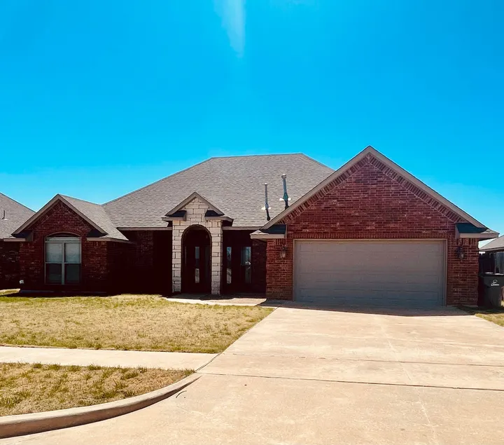 Large 4bed 3bath Lawton/Ft Sill home! - Image 1