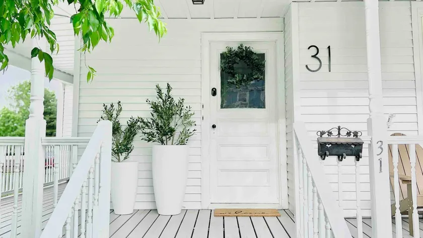 The Lily Pad • Family-friendly • Sleeps 14 • BDL - Image 1