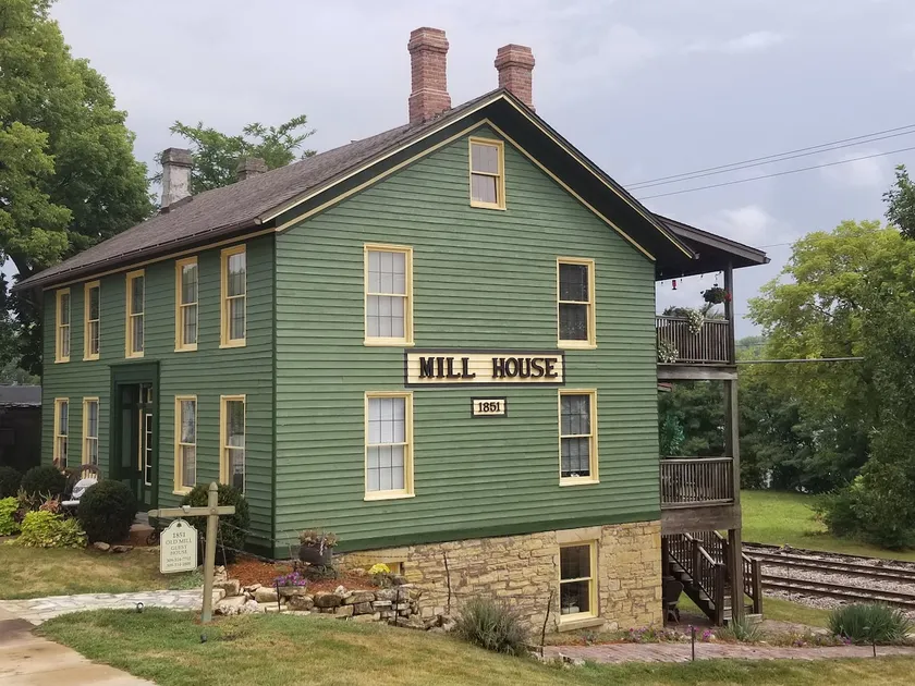 Old Mill House - (two bedroom) - on the river! - Image 1