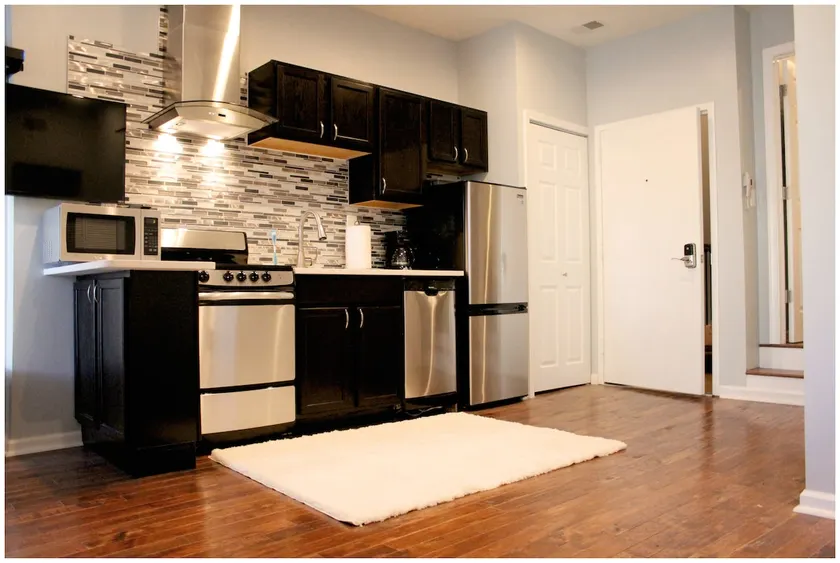Apt 1 Lawrenceville private 1br - Image 1