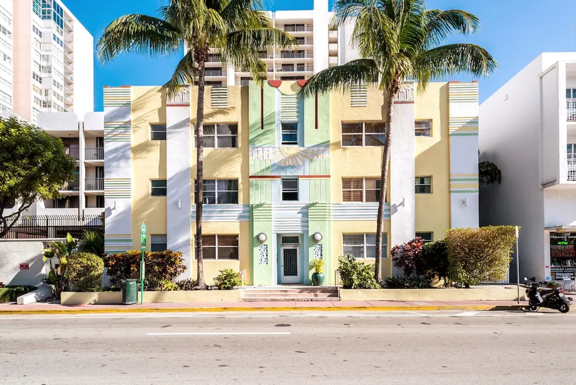 Apartment by the ocean in South Beach - Image 1