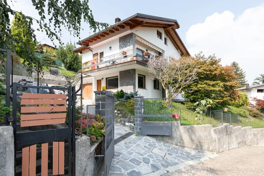 Casa Girasoli, tranquility in Valle Intelvi - Image 1