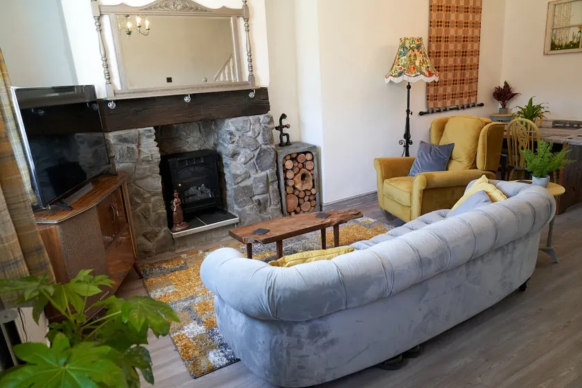 Two Bed Cosy Cottage in heart of Waterfall Country - Image 1