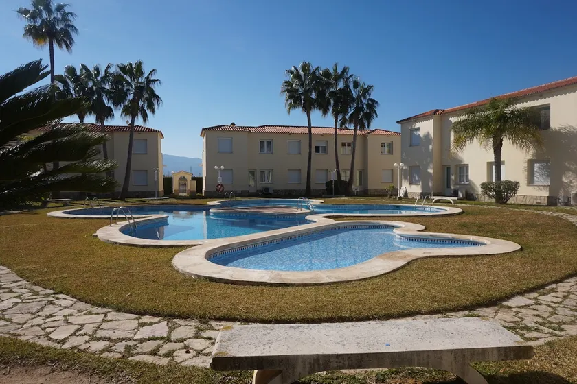 With pool and garaje - beach at 5min - Image 1