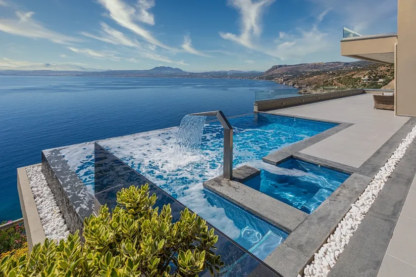 Amfitriti Luxury Villa - Image 1