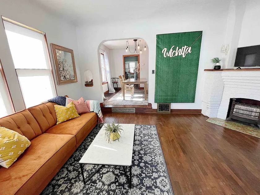 Flussuferhaus mit eingezäuntem Garten + Wöchentliche Rabatte! - Image 1