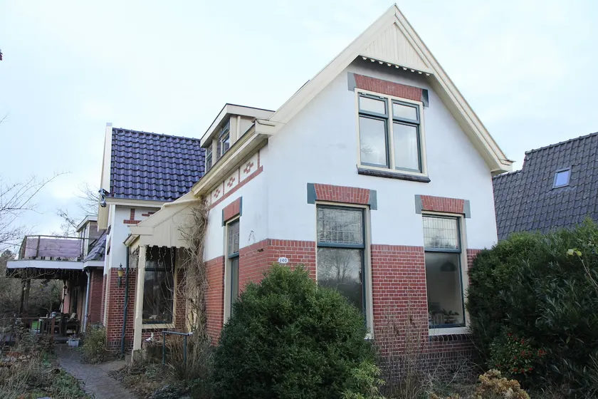 Front house in Paterswolde, near the city of Groningen - Image 1