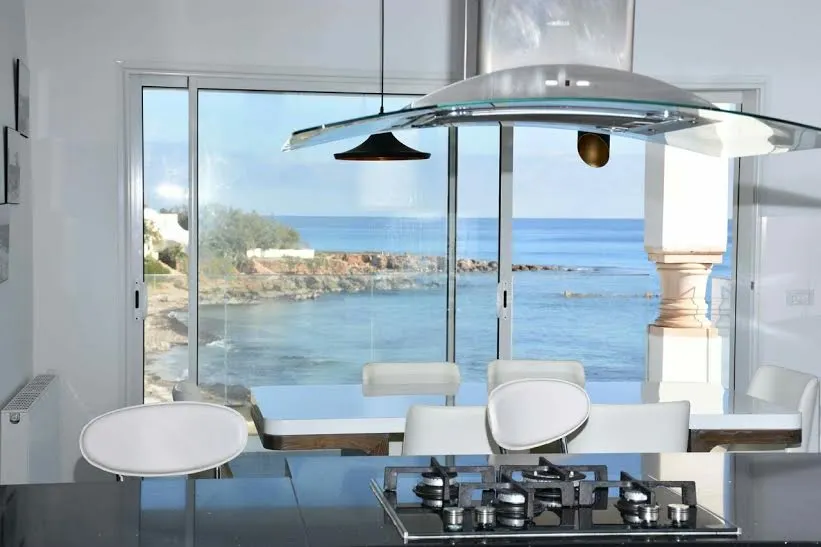 beachfront Charming House - Image 1