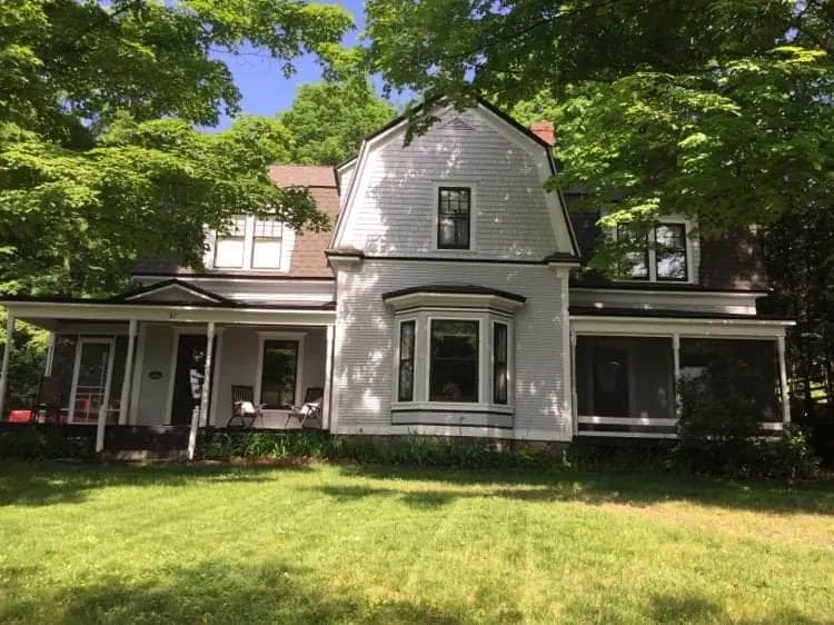 Cozy Carriage House in the Green Mountains - Image 1