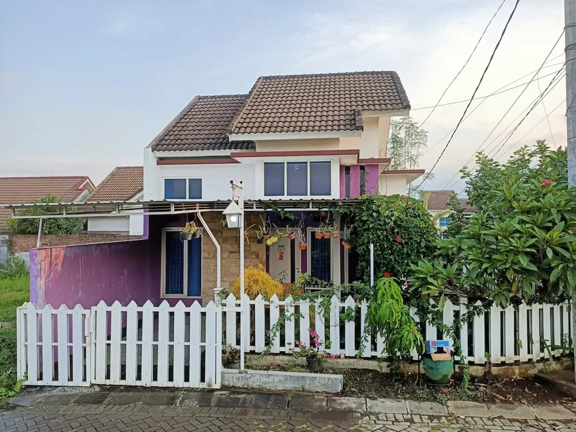 Cheap homestay, beautiful +wifi in Malang Batu - Image 1